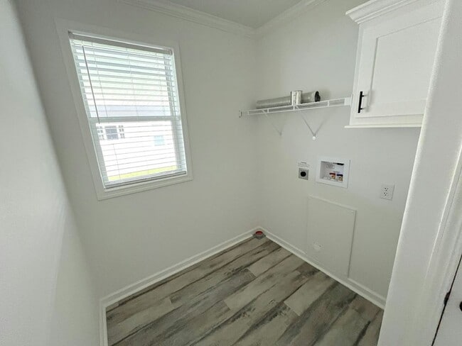 Building Photo - 5364 Bahia Wy