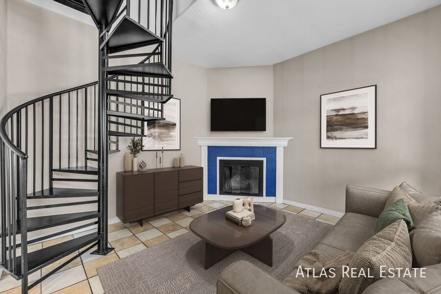 Building Photo - 853 Emeril Ave