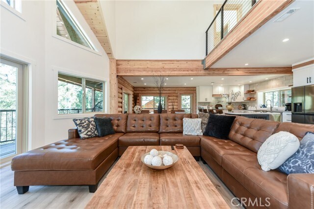 Building Photo - 578 Creekside Ln