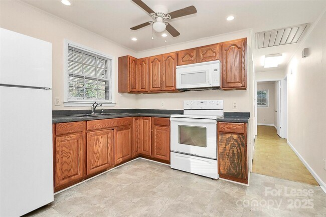 Building Photo - 5325 Cold Harbor Dr