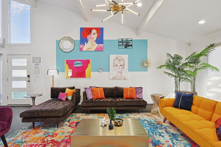 Building Photo - 313 Melorine Dr