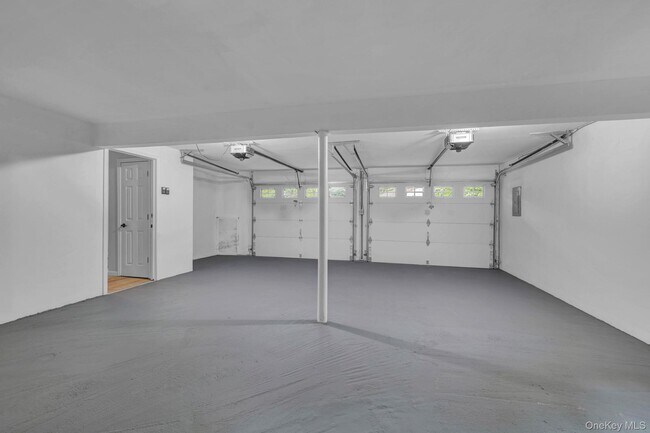 Building Photo - 94 Jessen Pl