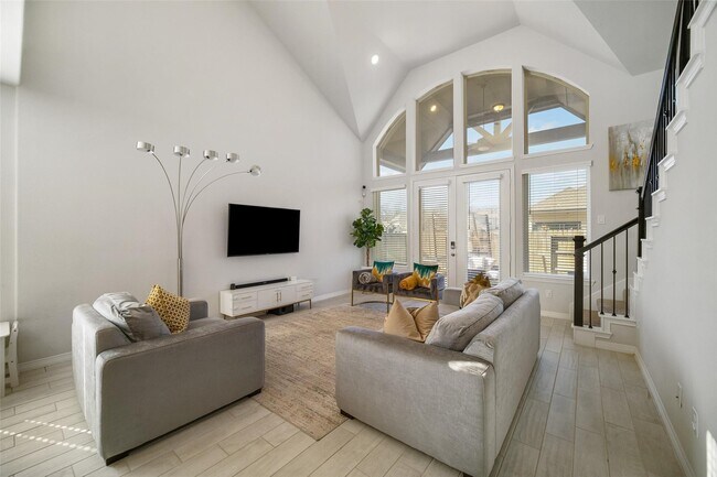 Building Photo - 1811 Smithers Landing Dr