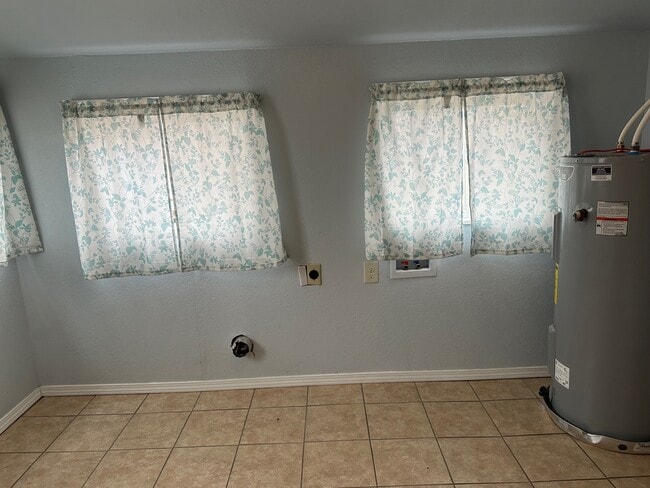 Building Photo - 1416 N Jackson St