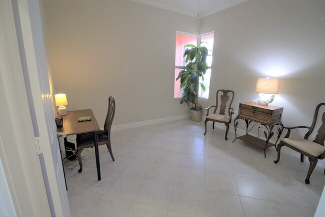 Office/Bedroom #3 - 8702 Wakefield Dr