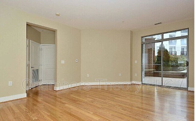 Building Photo - 1800 Wilson Blvd