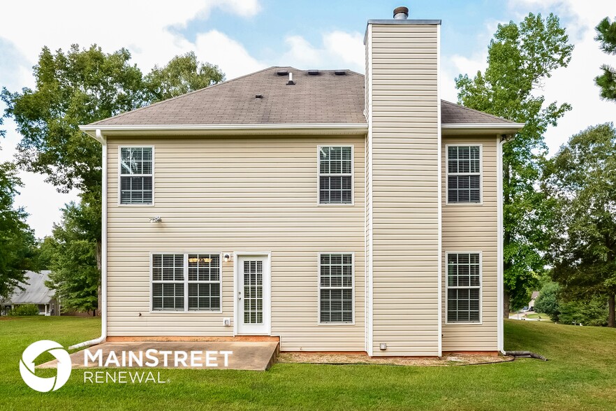 Building Photo - 230 Highgrove Dr