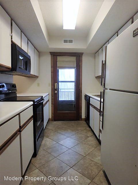 Building Photo - 2 br, 2 bath House - 527 Huntridge Dr