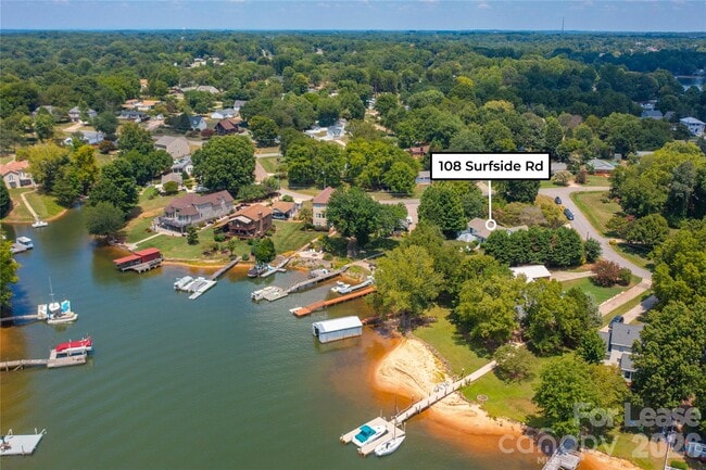 Building Photo - 108 Surfside Rd