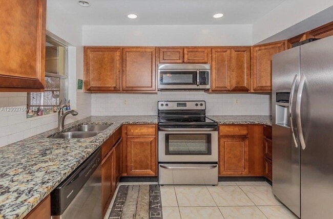 Building Photo - 6551 Coliseum Blvd