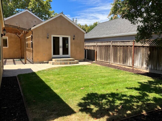 Building Photo - Charming Willow Glen Retreat – 3BR/2BA Jus...