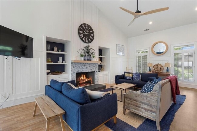 Building Photo - 61 View Point Dr