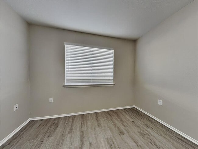 Building Photo - 12529 Sky Harbor Dr