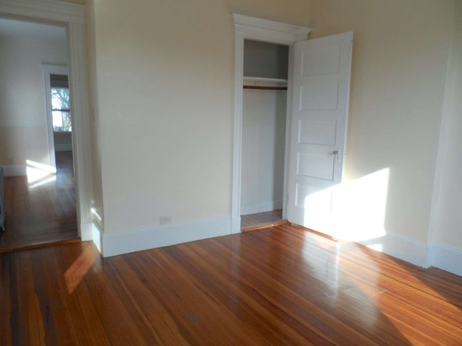 Building Photo - 9 Willard Ave