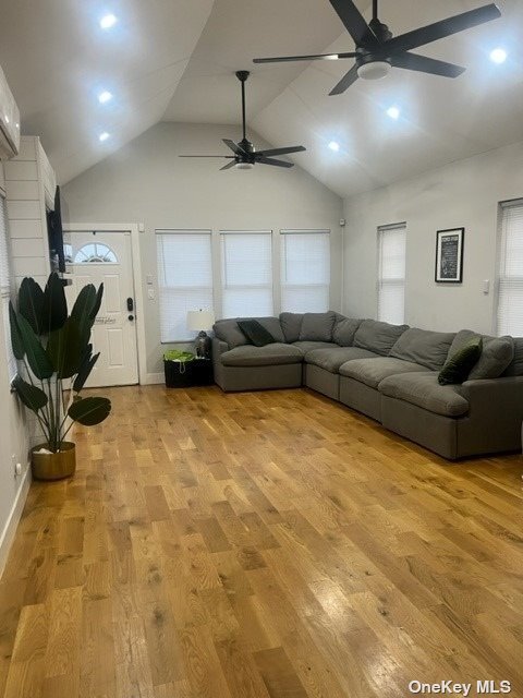 Building Photo - 515 Beach 43rd St