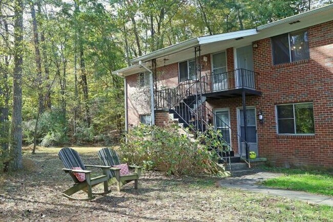 Primary Photo - Chapel Hill/2BR Brookside Condo