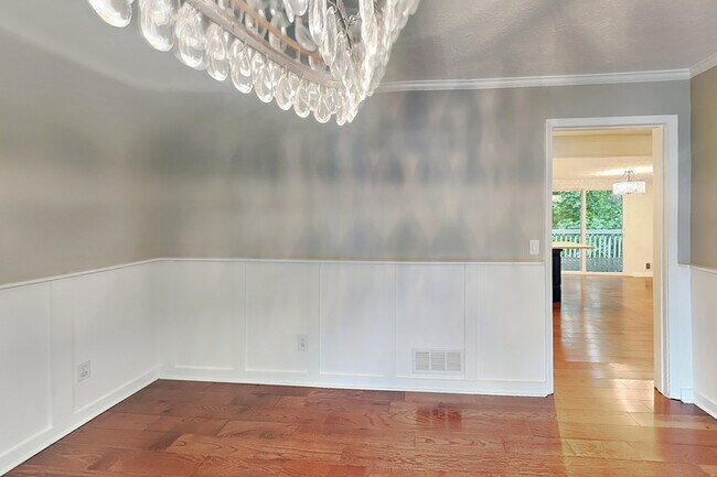 Building Photo - 4623 Huntridge Dr