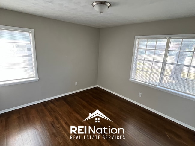 Building Photo - RARE FIND! 4BR/2BA in Memphis | Open Kitchen & Hardwoods | Fenced Yard!