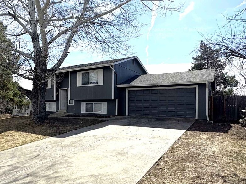 Building Photo - 3204 W 135th Ave