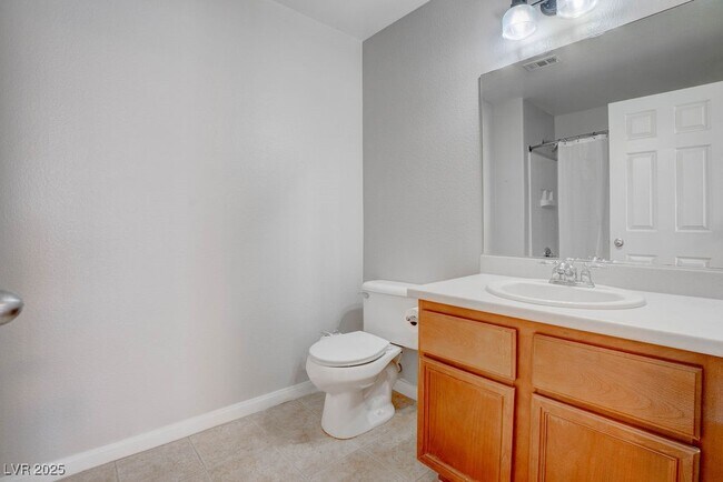 Building Photo - 7701 W Robindale Rd