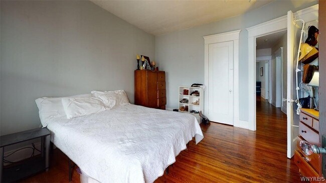 Building Photo - 139 Fordham Dr