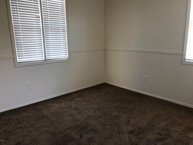 Building Photo - 2754 S Sulley Dr