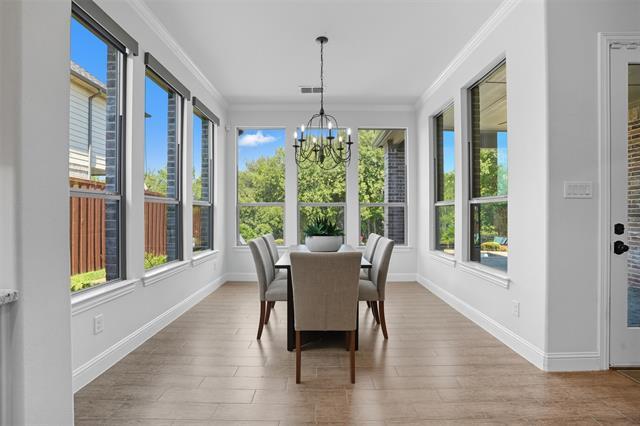 Building Photo - 533 Longshore Dr