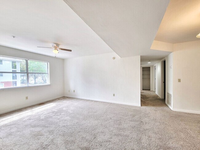 Building Photo - 2360 SW Archer Rd