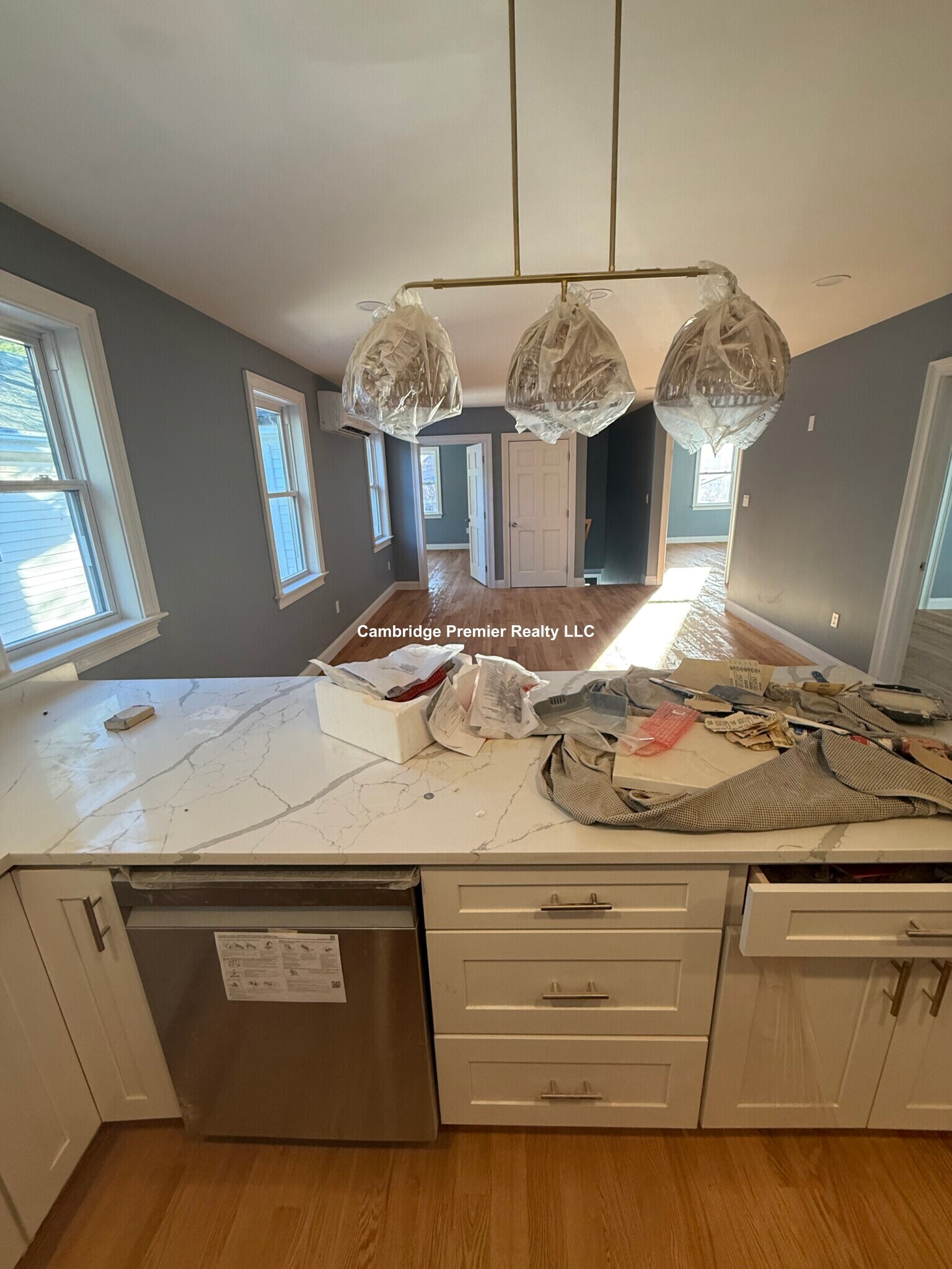 Building Photo - 8 Brentwood St