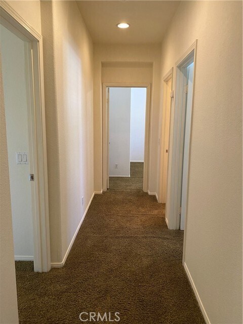 Building Photo - 5505 Sunset Ridge Dr