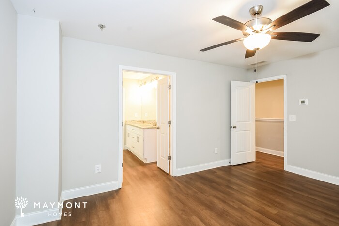 Building Photo - 39 Hood Park Dr