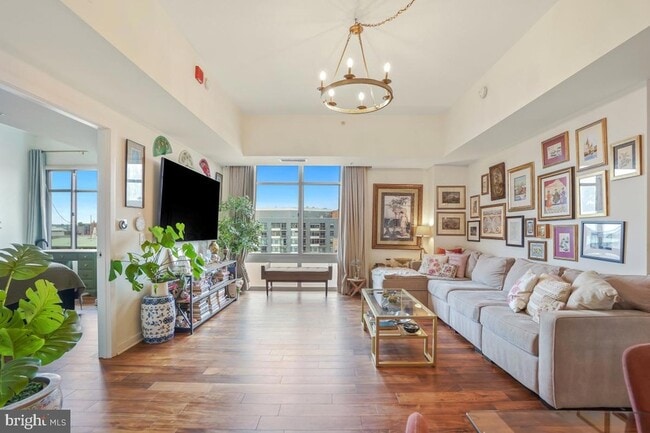 Building Photo - 475 K St NW