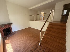 Building Photo - Spacious and light-filled 3-bedroom, 2.5-b...