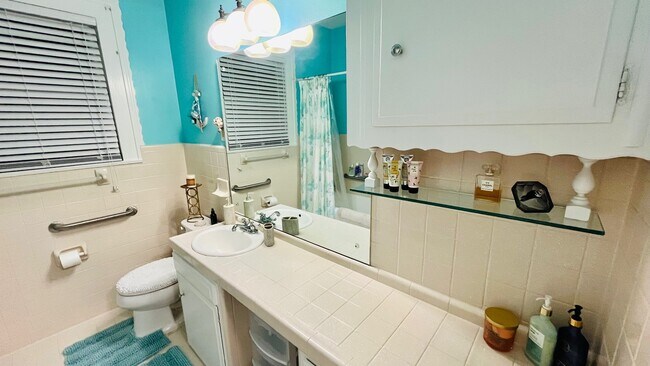 Building Photo - 4623 Ave N 1/2