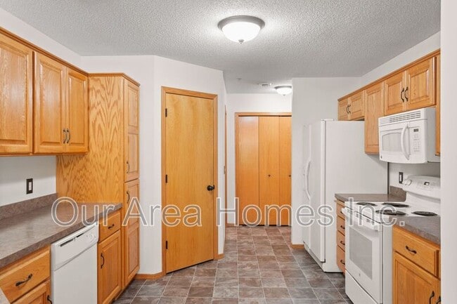 Building Photo - 5646 100th Ln N