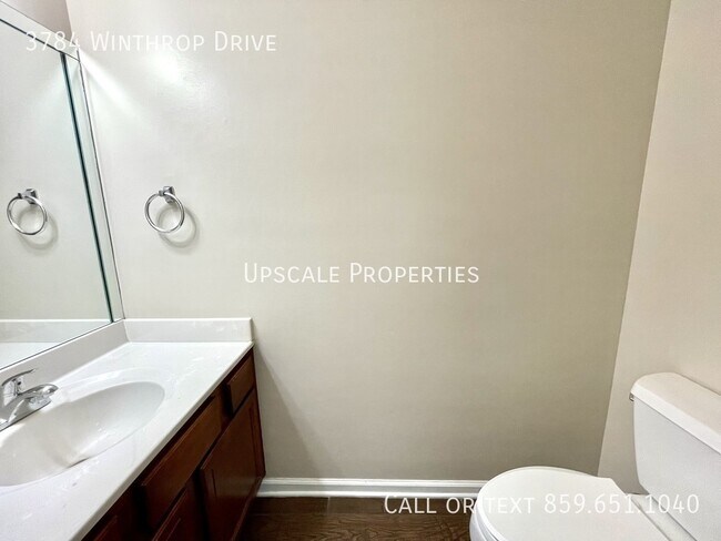 Building Photo - 3784 Winthrop Dr