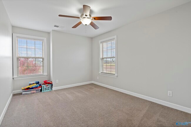 Building Photo - 16183 Evarard Dr NW