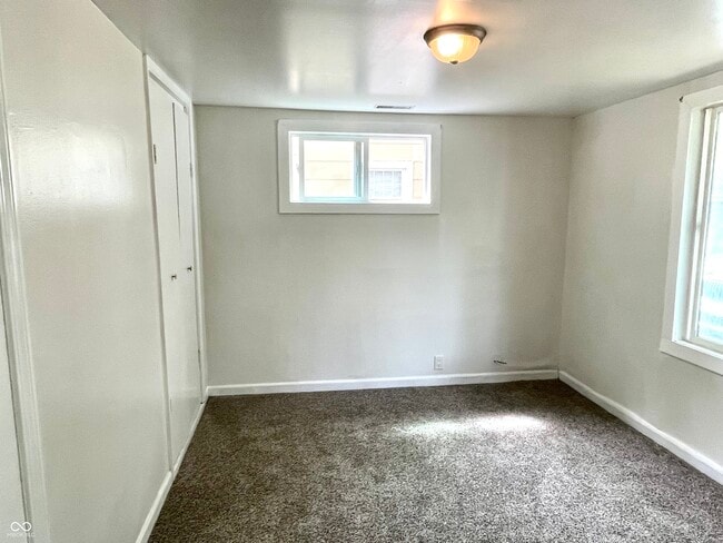 Building Photo - 1704 S Lindell Dr