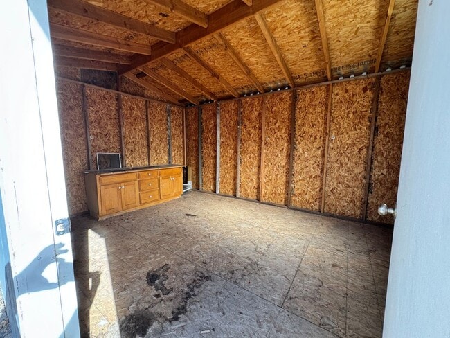 Building Photo - FOR RENT: UNFURNISHED: - Super Sweet Cottage style home in Midtown Bend.