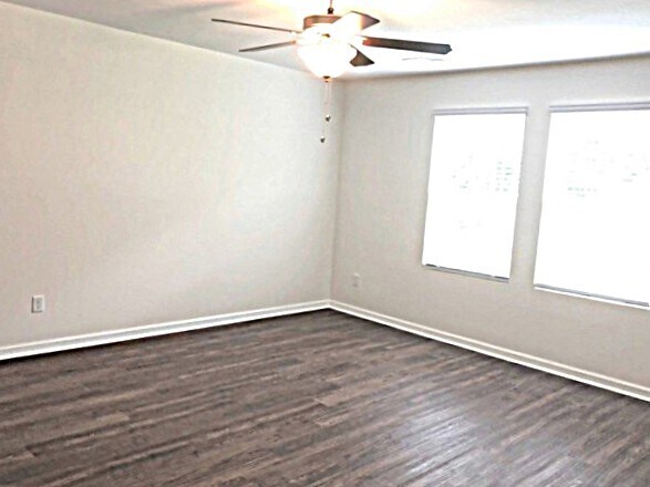 Building Photo - 198 Orion Way