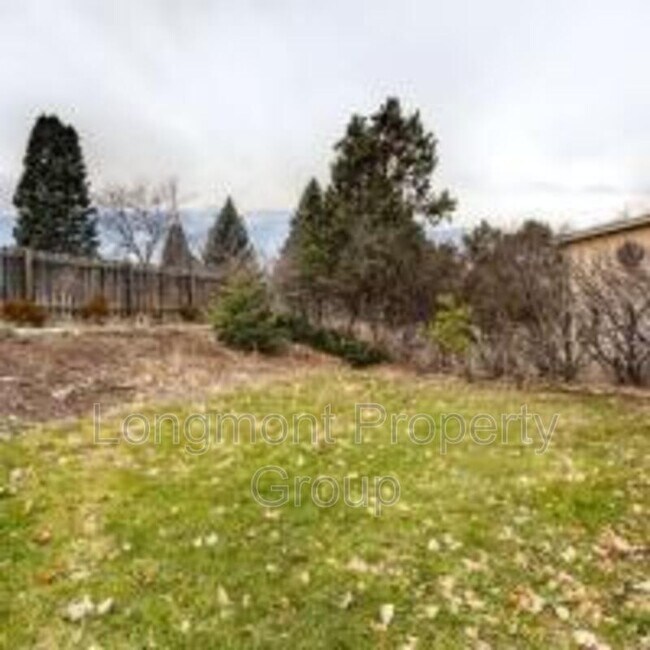 Building Photo - 2525 Lanyon Dr