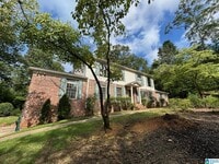 Building Photo - 3553 Hampshire Dr