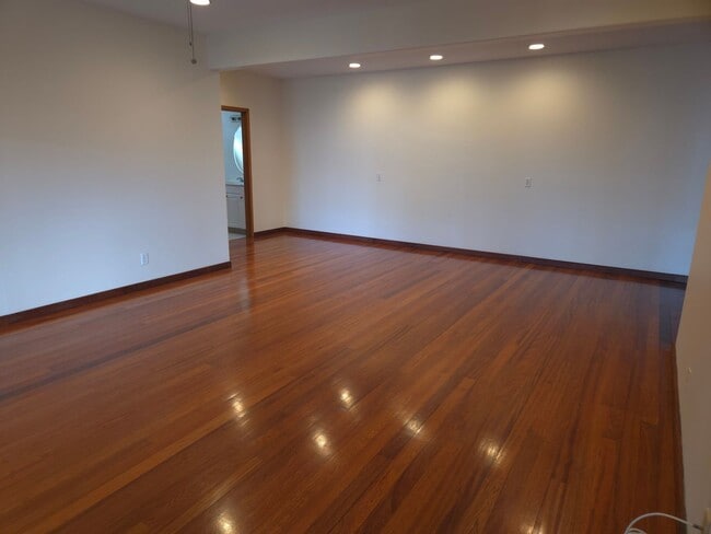 Building Photo - Lilipuna Rd. A-B