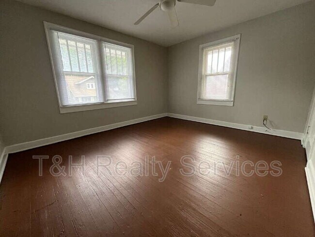 Building Photo - 4218 Carrollton Ave