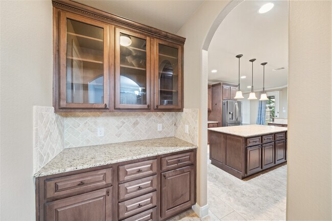 Building Photo - 10314 Radcliff Lake Dr