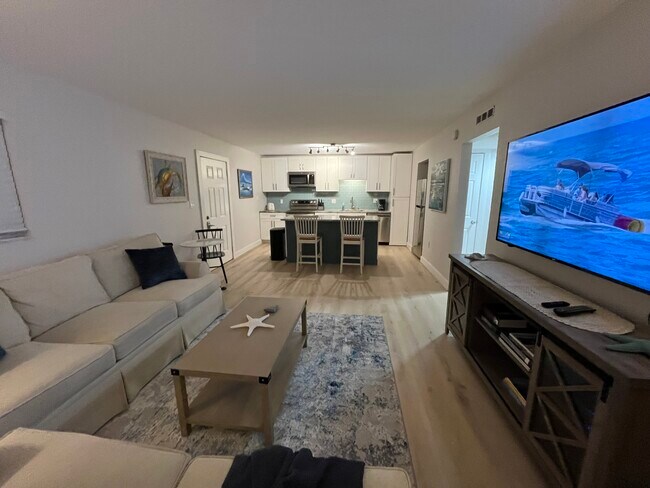 Building Photo - 299 E Central Blvd