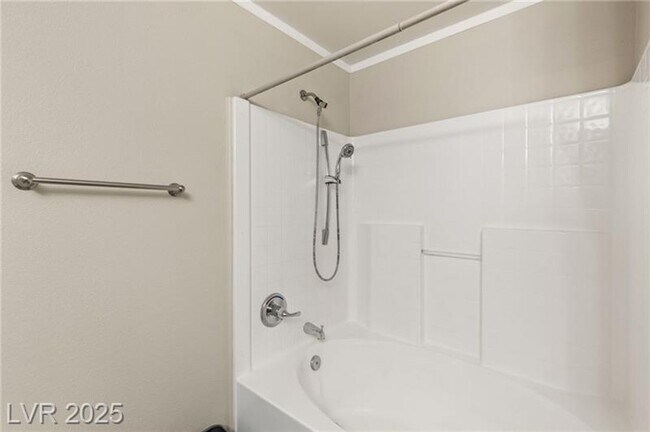 Building Photo - 5855 Valley Dr