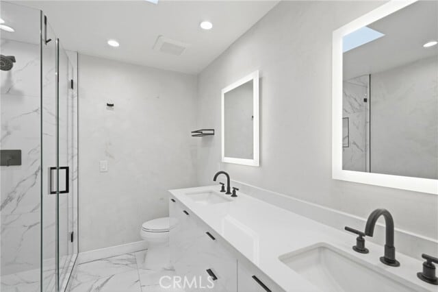 Building Photo - 7301 Vista Del Mar
