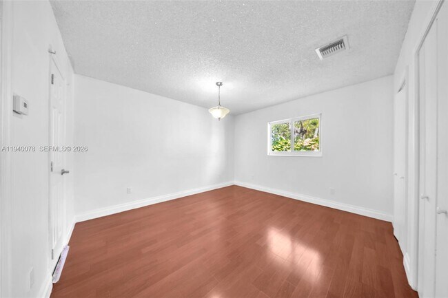 Building Photo - 10295 SW 34th St