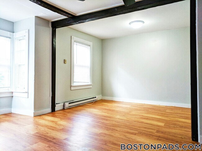 Building Photo - 129 Eutaw St